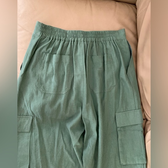 7 FOR ALL MANKIND Linen Blend Wide
Leg Cargo Pants - Picture 11 of 15